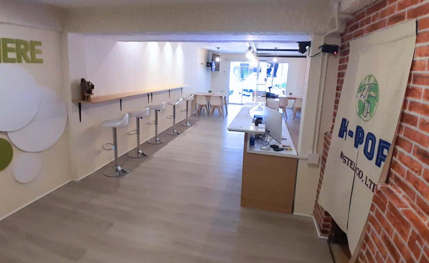 Kpop Hostel Karon Eksteriør bilde