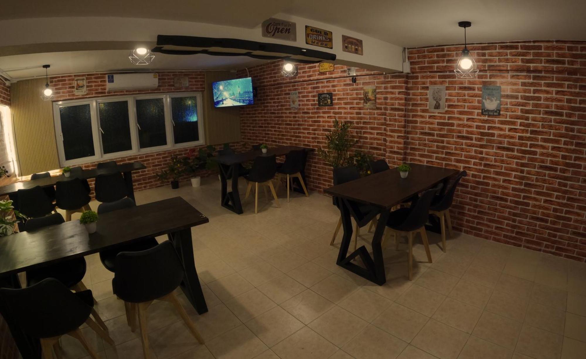 Kpop Hostel Karon Eksteriør bilde